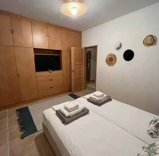 Paralia Homes Cheerful 2 Bedroom With Pool, Unit #1 Vila Kriopigi