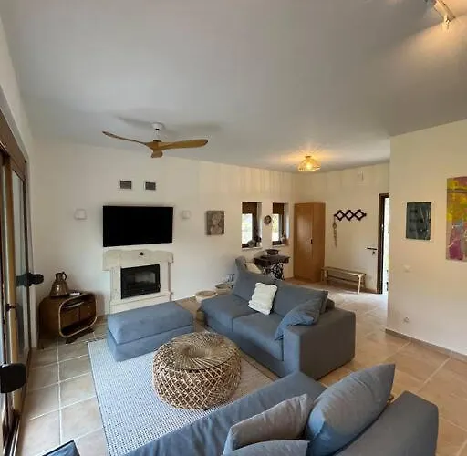 Paralia Homes Cheerful 2 Bedroom With Pool, Unit #1 * Kriopigi