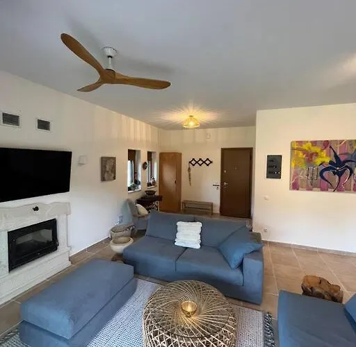 Vila Paralia Homes Cheerful 2 Bedroom With Pool, Unit #1 Kriopigi