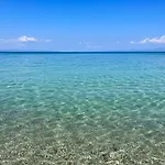 Paralia Homes Cheerful 2 Bedroom With Pool, Unit #1 * Kriopigi