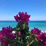 Villa Paralia Homes Cheerful 2 Bedroom With Pool, Unit #1